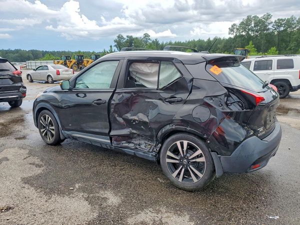 2019 NISSAN KICKS