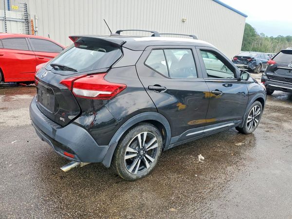 2019 NISSAN KICKS