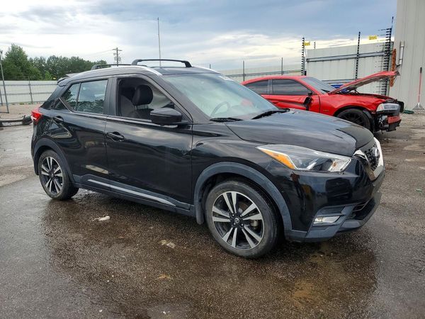 2019 NISSAN KICKS