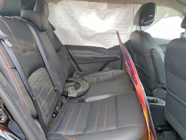 2019 NISSAN KICKS