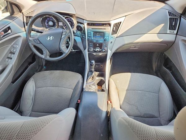 2014 HYUNDAI SONATA