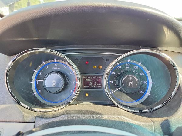 2014 HYUNDAI SONATA