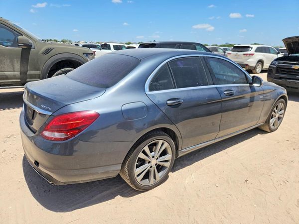 2015 MERCEDES-BENZ C