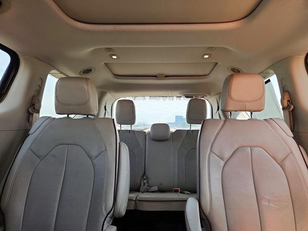2017 CHRYSLER PACIFICA