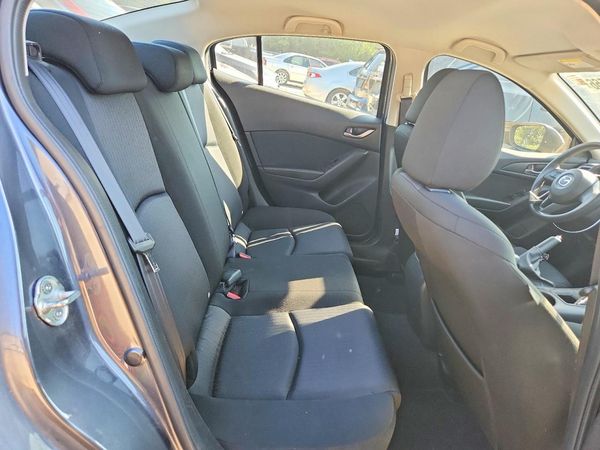 2014 MAZDA 3 SV/Base