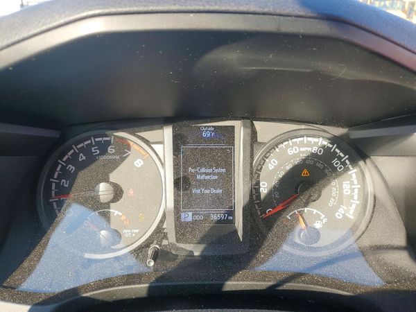 2022 TOYOTA TACOMA SR5