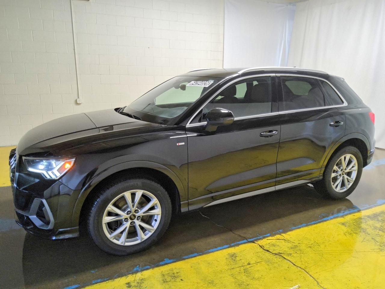 2025 AUDI Q3 S Line quattro Premium