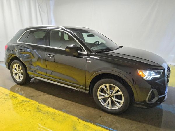 2025 AUDI Q3 S Line quattro Premium