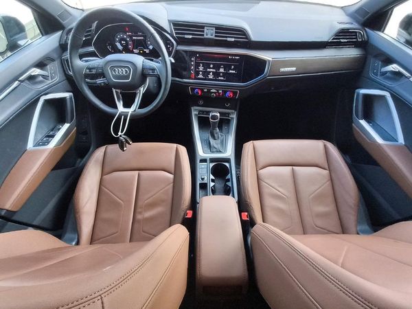 2025 AUDI Q3 S Line quattro Premium