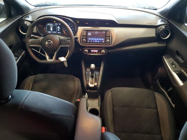 2020 NISSAN KICKS