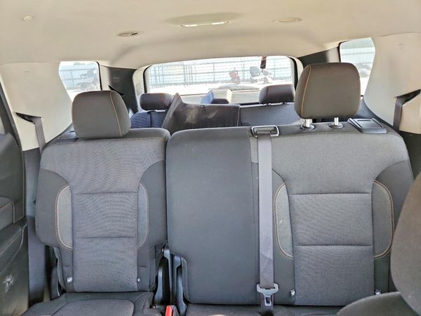 2021 CHEVROLET TRAVERSE LS
