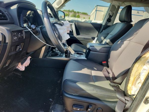 2024 TOYOTA 4RUNNER SR5 Prem