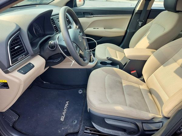 2017 HYUNDAI ELANTRA SE Base