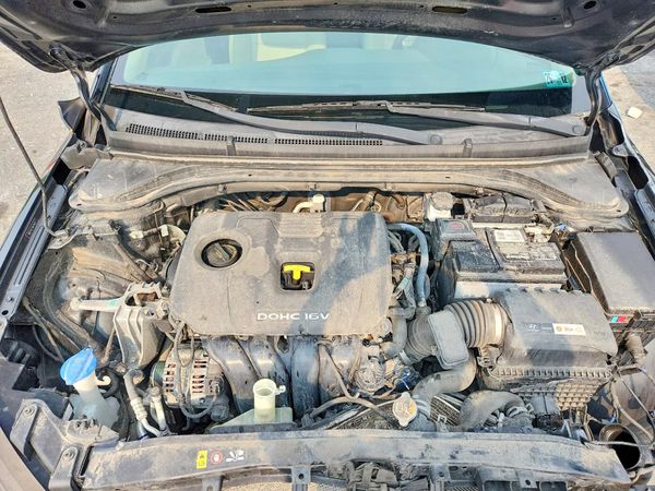 2017 HYUNDAI ELANTRA SE Base