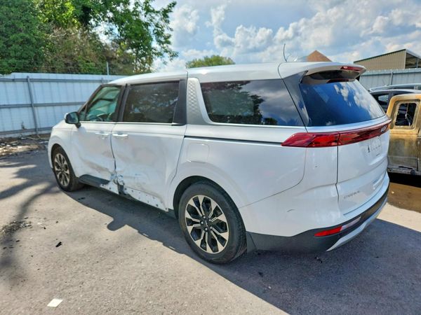 2024 KIA CARNIVAL EX