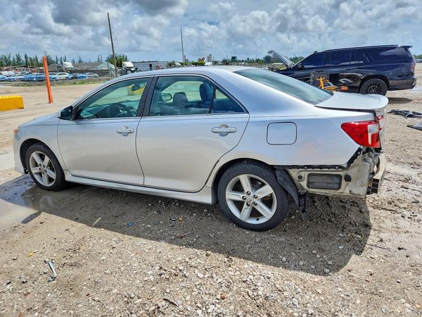 2013 TOYOTA CAMRY