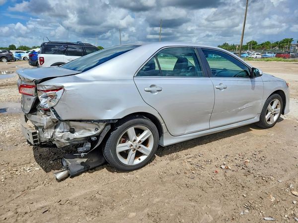 2013 TOYOTA CAMRY