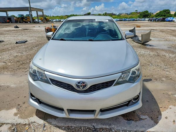 2013 TOYOTA CAMRY