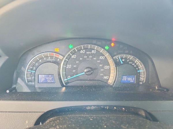 2012 TOYOTA CAMRY