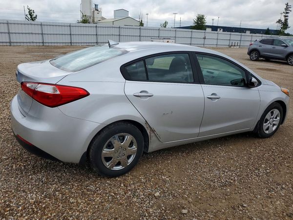 2016 KIA FORTE GL (Middle-Low Grade)