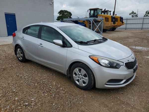 2016 KIA FORTE GL (Middle-Low Grade)