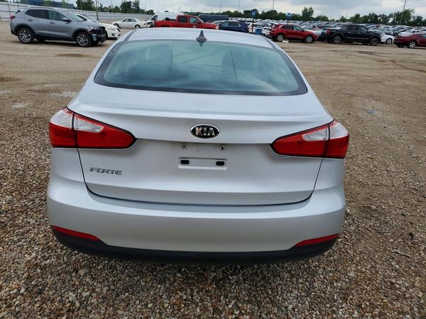 2016 KIA FORTE GL (Middle-Low Grade)