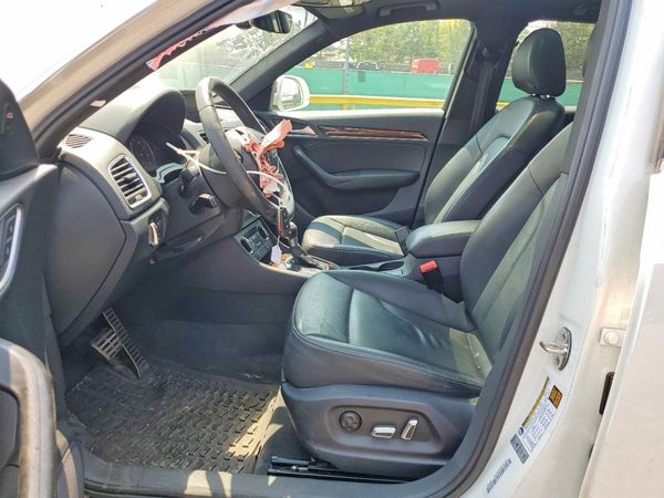 2016 AUDI Q3 quattro Premium Plus — DENT