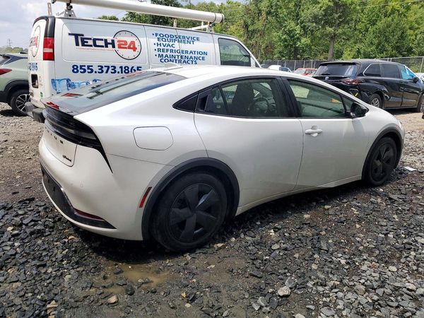 2023 TOYOTA PRIUS