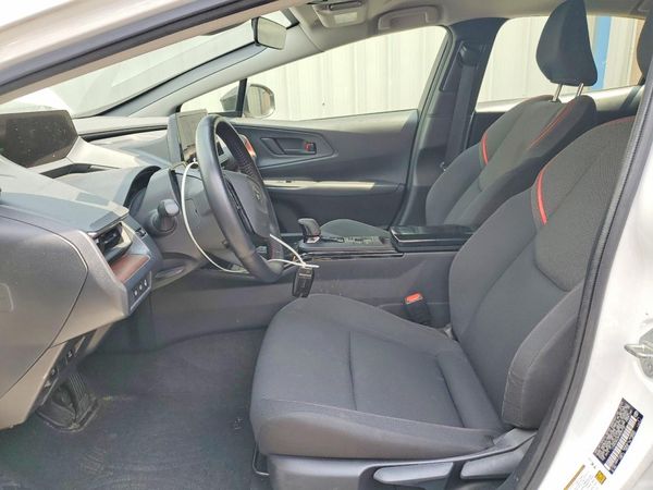 2023 TOYOTA PRIUS