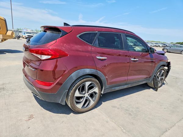 2016 HYUNDAI TUCSON