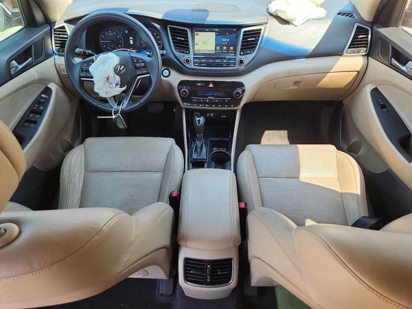 2016 HYUNDAI TUCSON