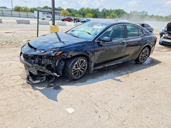 2026 TOYOTA CAMRY