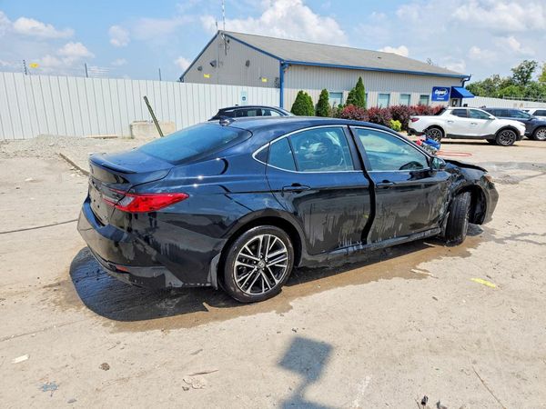 2026 TOYOTA CAMRY