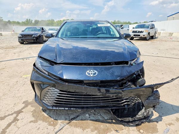 2026 TOYOTA CAMRY