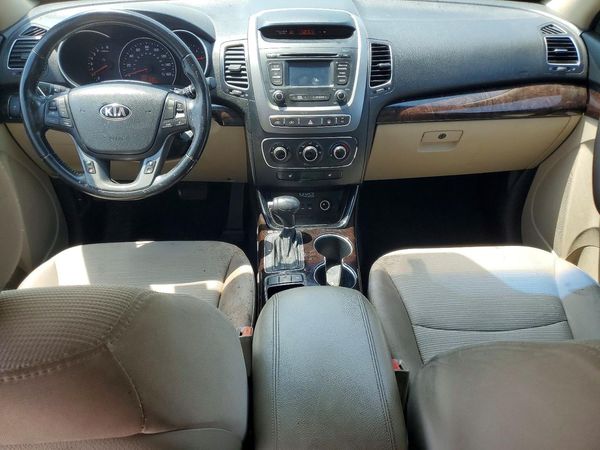 2014 KIA SORENTO Base/ LX