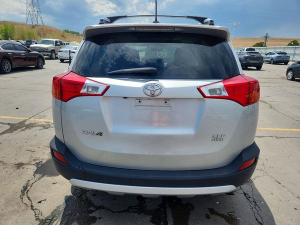 2015 TOYOTA RAV4