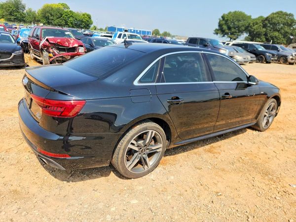 2017 AUDI A4 quattro Premium Plus