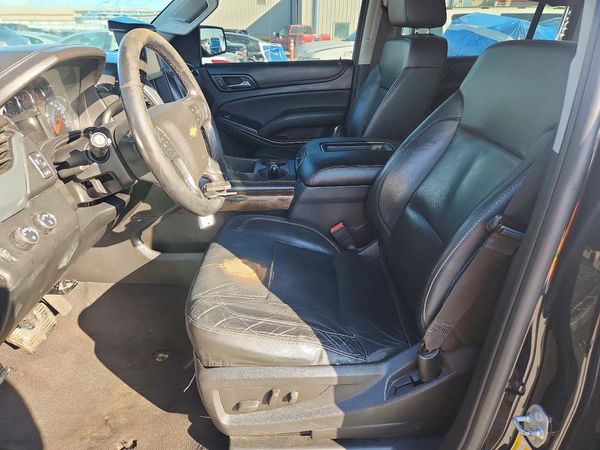 2019 CHEVROLET SUBURBAN LT — DENT