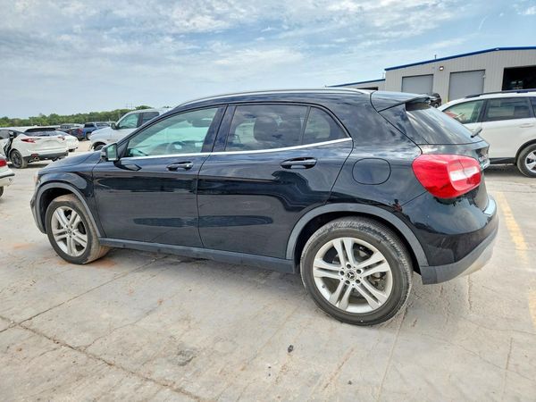 2019 MERCEDES-BENZ GLA GLA250-4M