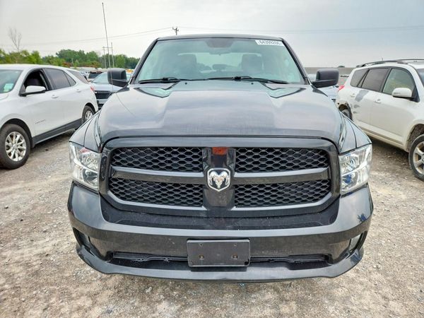 2017 RAM 1500 ST QUAD CAB 4X4