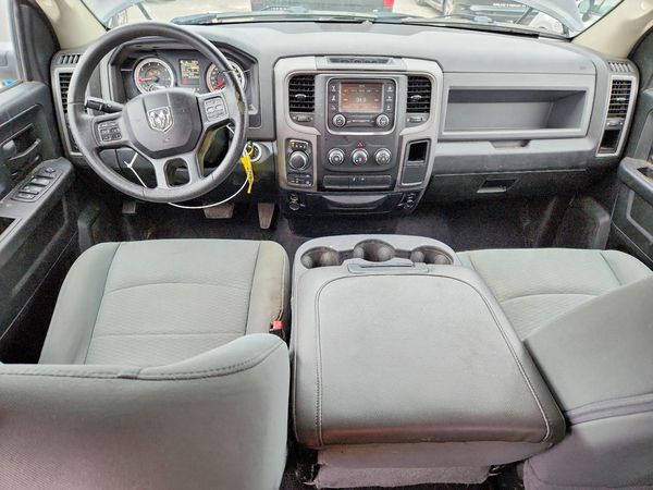 2017 RAM 1500 ST QUAD CAB 4X4