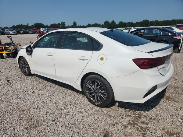 2022 KIA FORTE GT Line