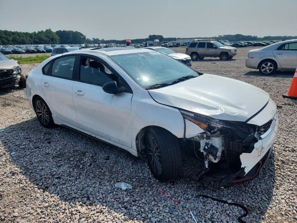 2022 KIA FORTE GT Line