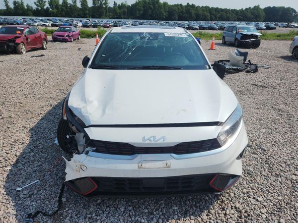 2022 KIA FORTE GT Line