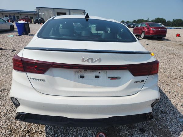 2022 KIA FORTE GT Line