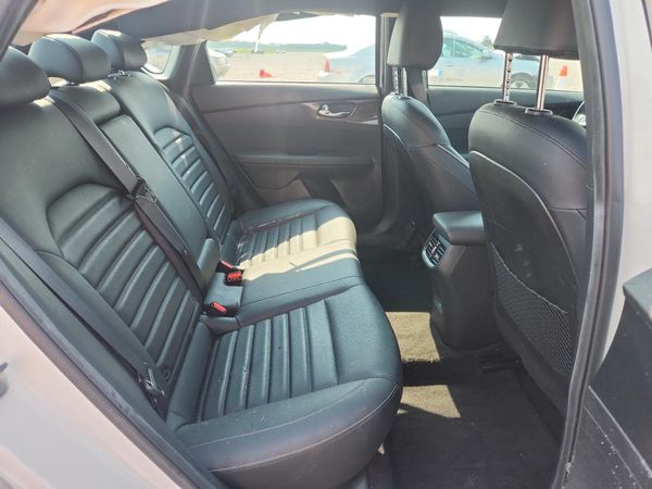 2022 KIA FORTE GT Line
