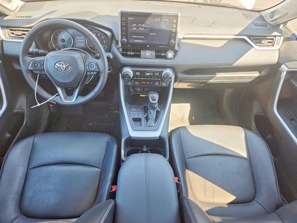 2022 TOYOTA RAV4 XLE Premium