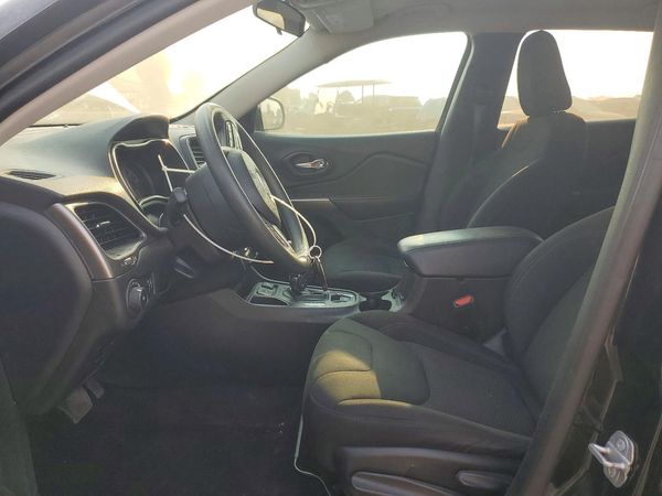 2019 JEEP CHEROKEE LATITUDE FWD