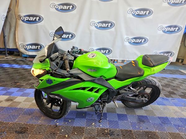 2015 KAWASAKI EX300