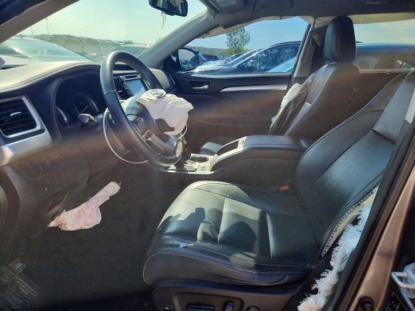 2016 TOYOTA HIGHLANDER Base/Hybrid